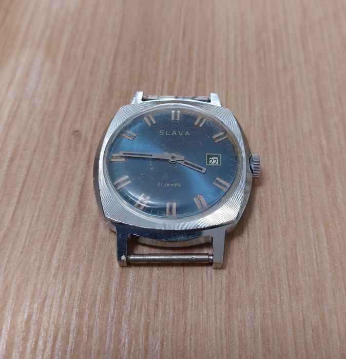 Стари руски ръчни часовници SLAVA и ПОБЕДА
