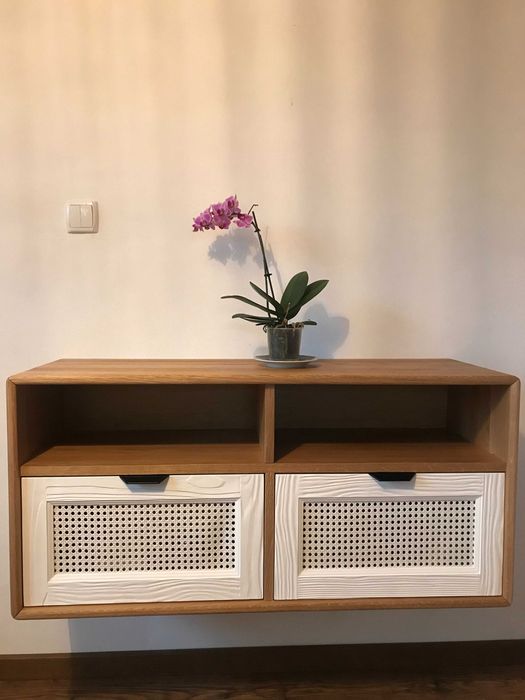 Mobila la comanda (lemn masiv)