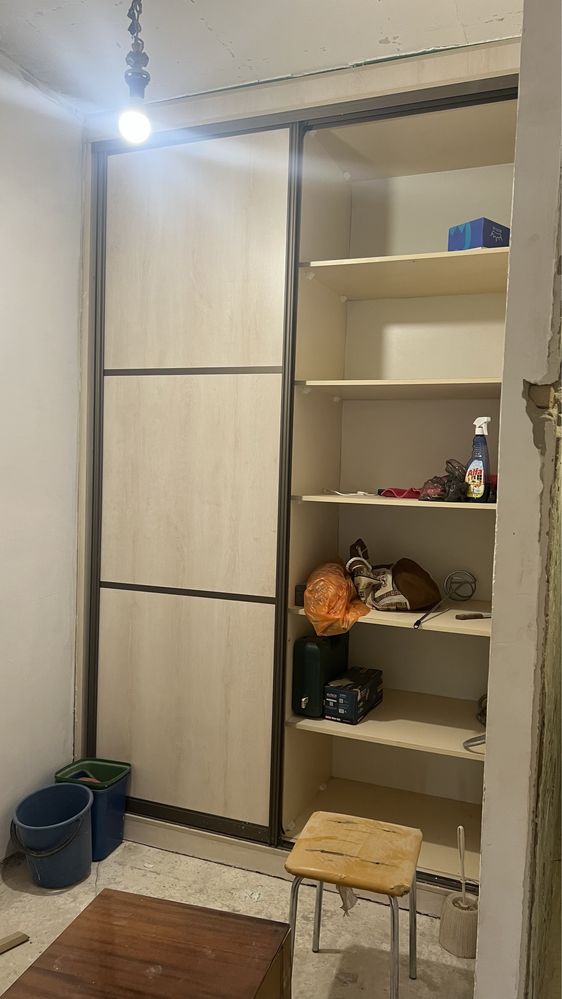 Продам шкаф для одежды