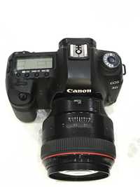Продам фотоаппарат Canon 5 d mark II