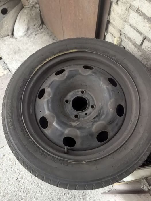 продавам гуми с джанти