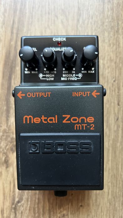 Pedala BOSS MT-2 Metal Zone (patch si split incluse) - in garantie