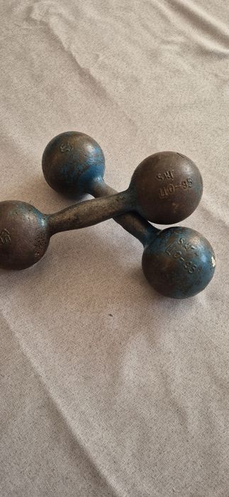 Гантель сатылады.