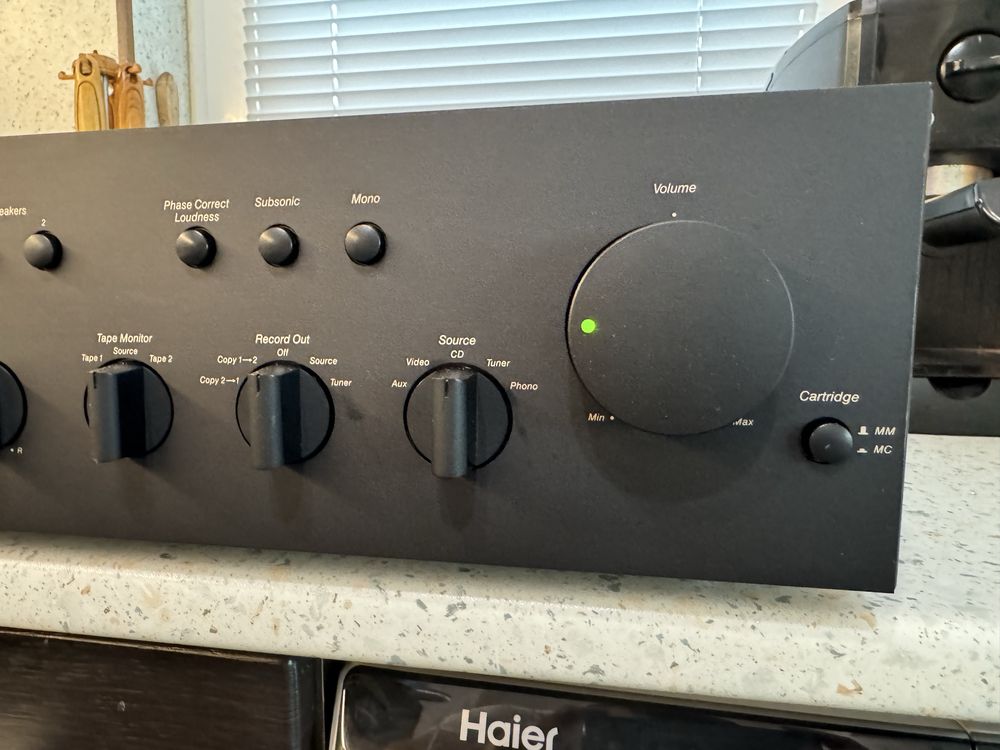 Harman Kardon HK6650r Качествен стерео усилвател
