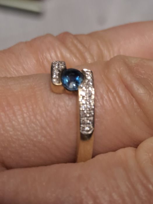 Inel aur 14 k cu safir și diamante