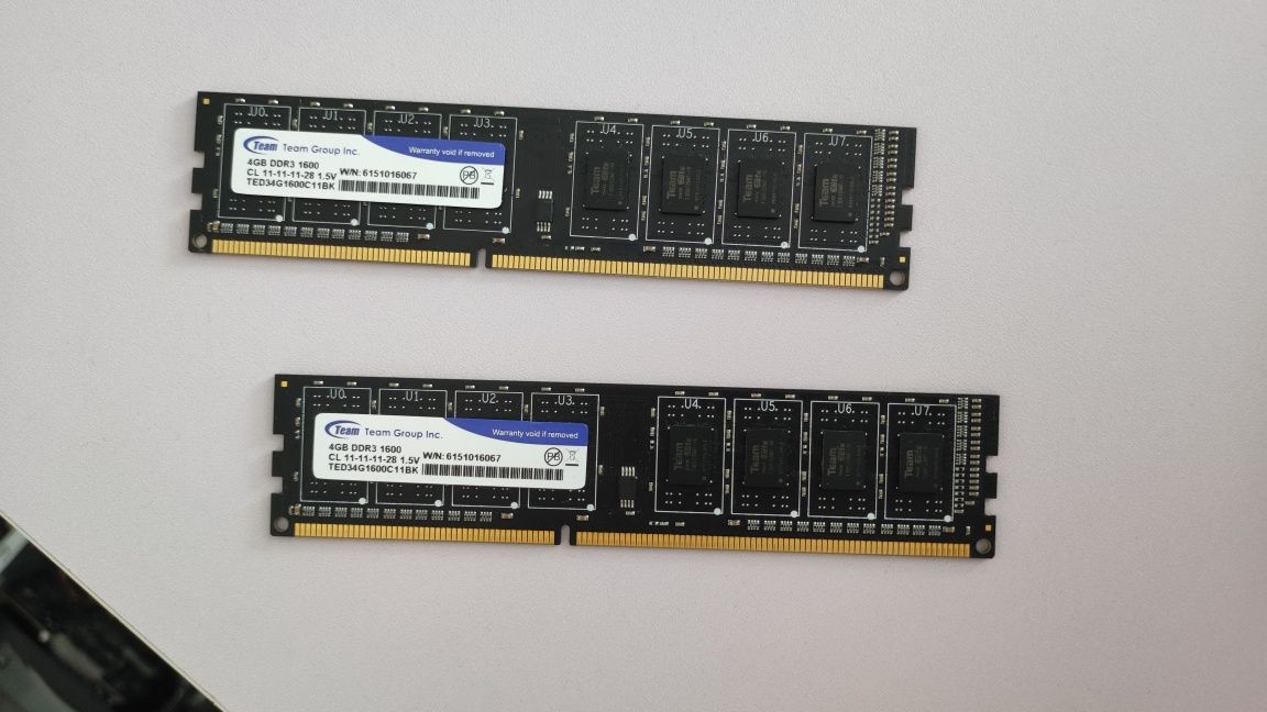 Продаю оперативную память Team Group DDR3 TED34G1600C1101 4Gb