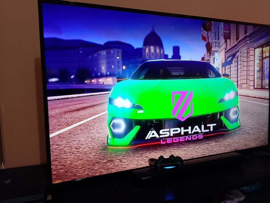 Playstation 4 + 20 jocuri, 1TB, 4K