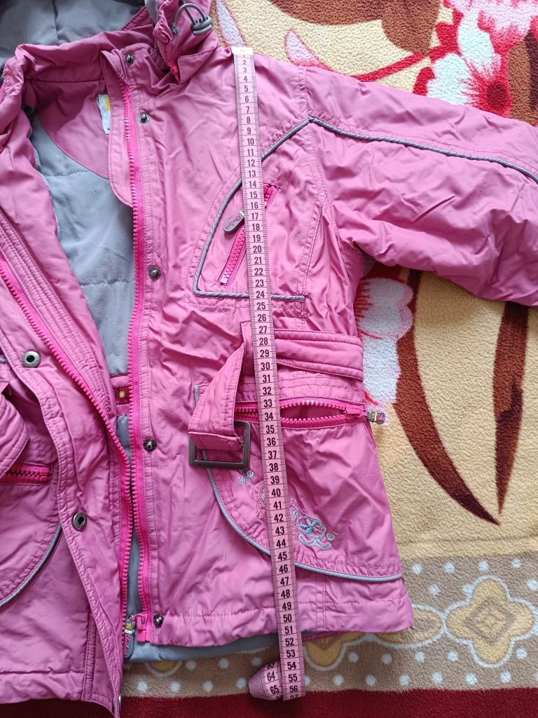 Куртка на весну  для девочки на рост 128 см 7-8 лет