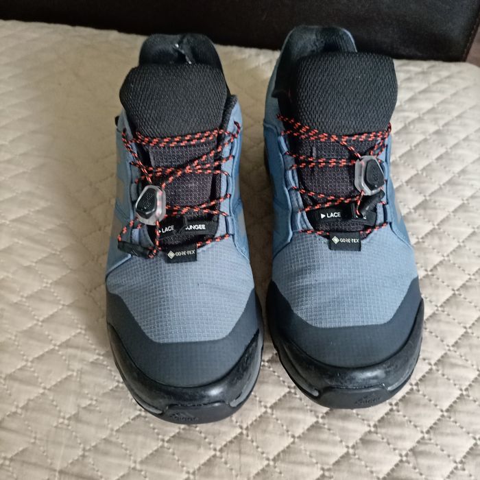 Зимни обувки Adidas Terrex