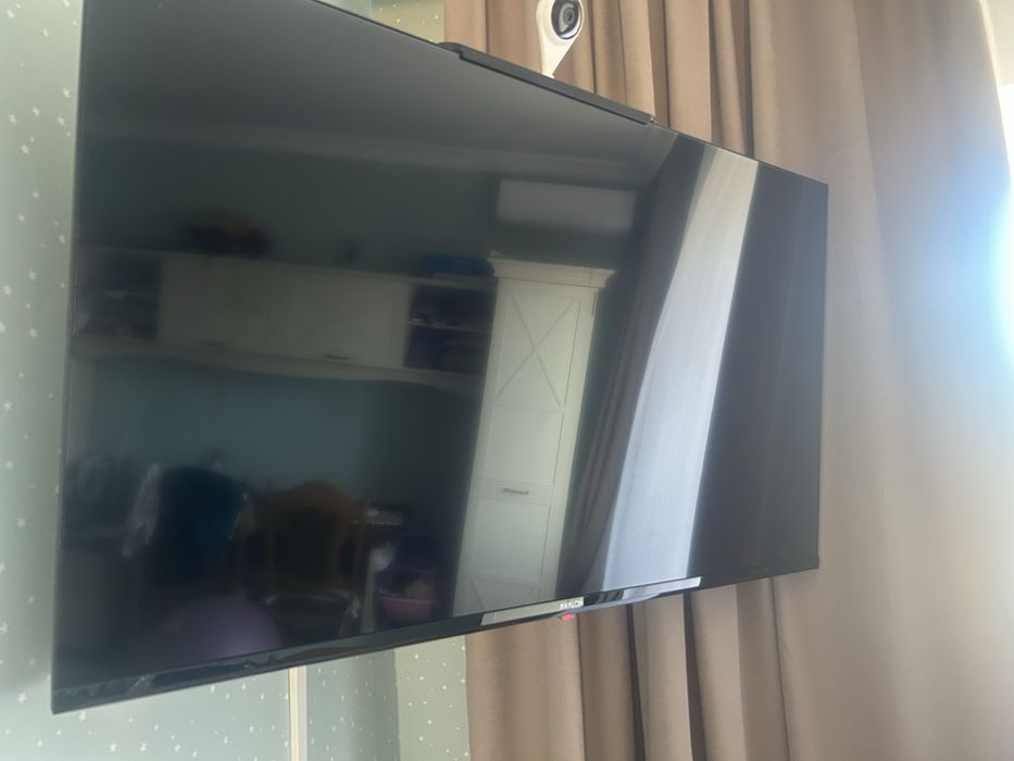 Телевизор Avalon 109 см черный