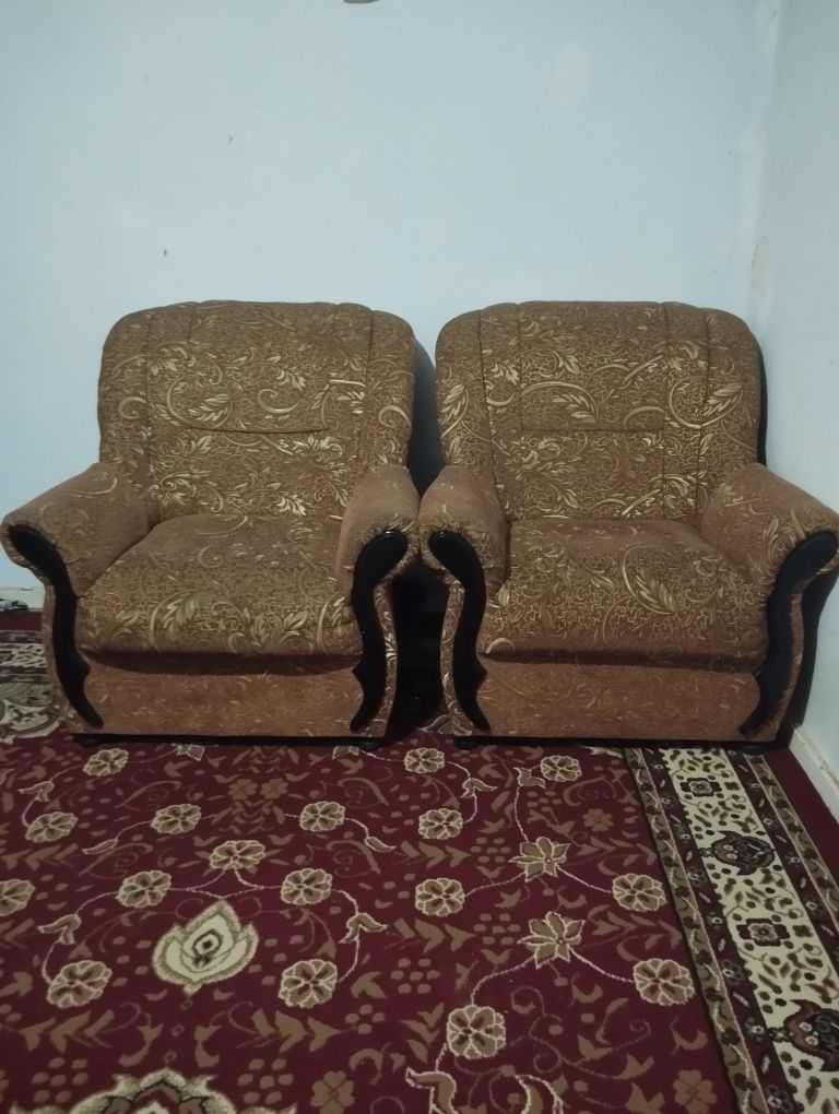 Мягкая мебель креслоси билан
