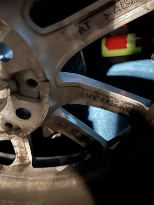Jante BMW R17 seria 3 - G20 cu cauciucuri de iarna Hankook