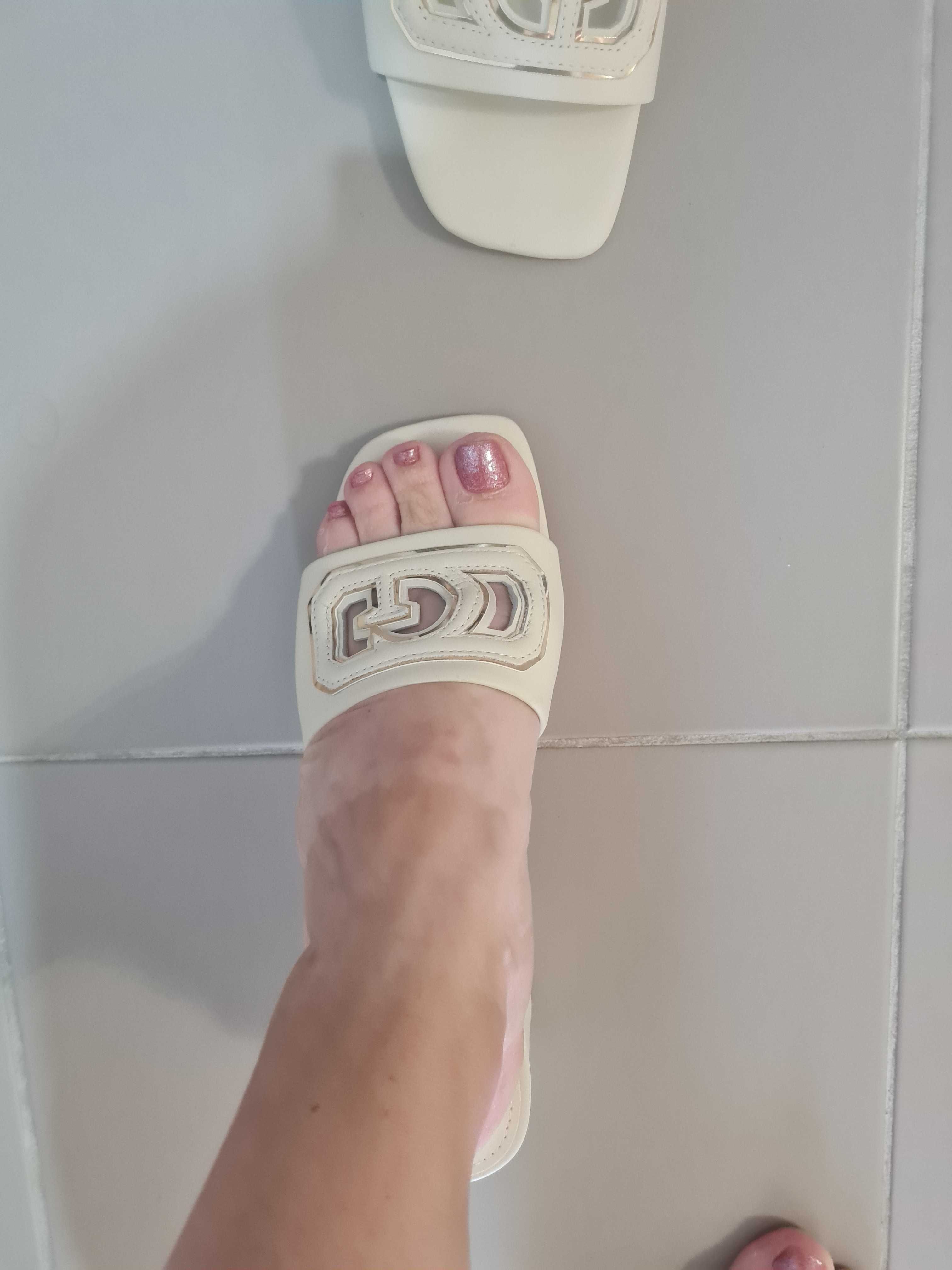 Guess нови чехли