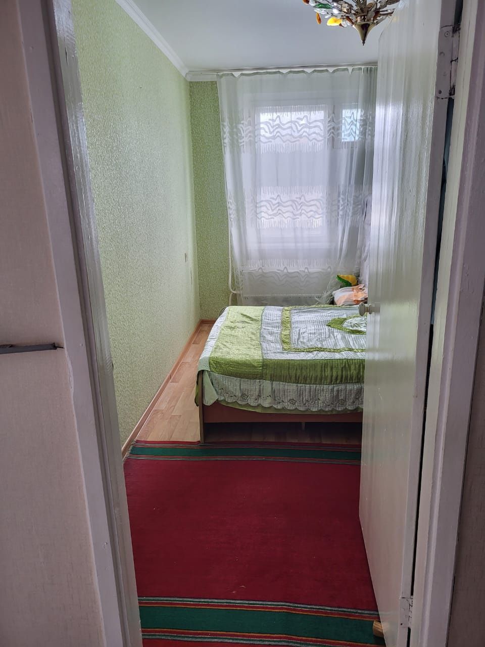 Продам 3 х комн квар. Пригородный мкр., 117 дом. 1 этаж.