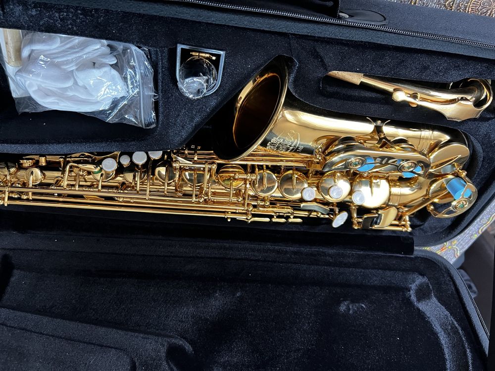 Saxofon festivo 1AS englezesc NOU