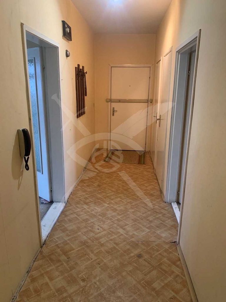 Продава се Тристаен апартамент в Варна, Лятно кино Тракия - 92 кв.м за 1305 €/кв.м - Снимка #13