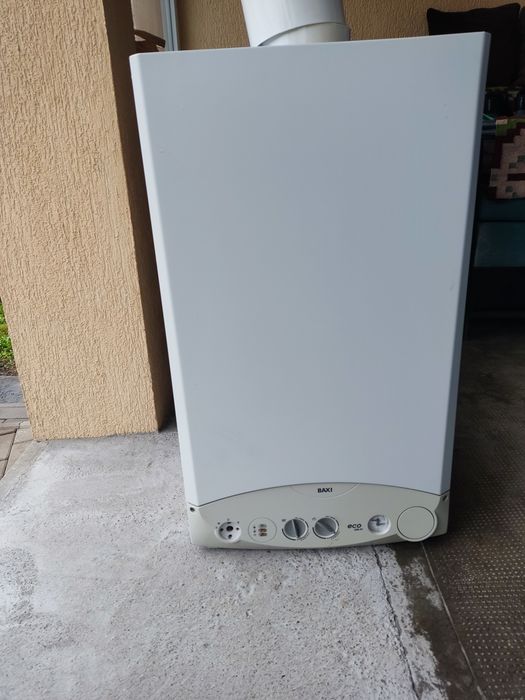 Vând centrala termica Baxi.Folosita dar funcționează în perametri