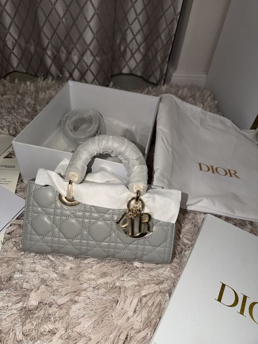 оригинална сива чанта Dior Lady D joy