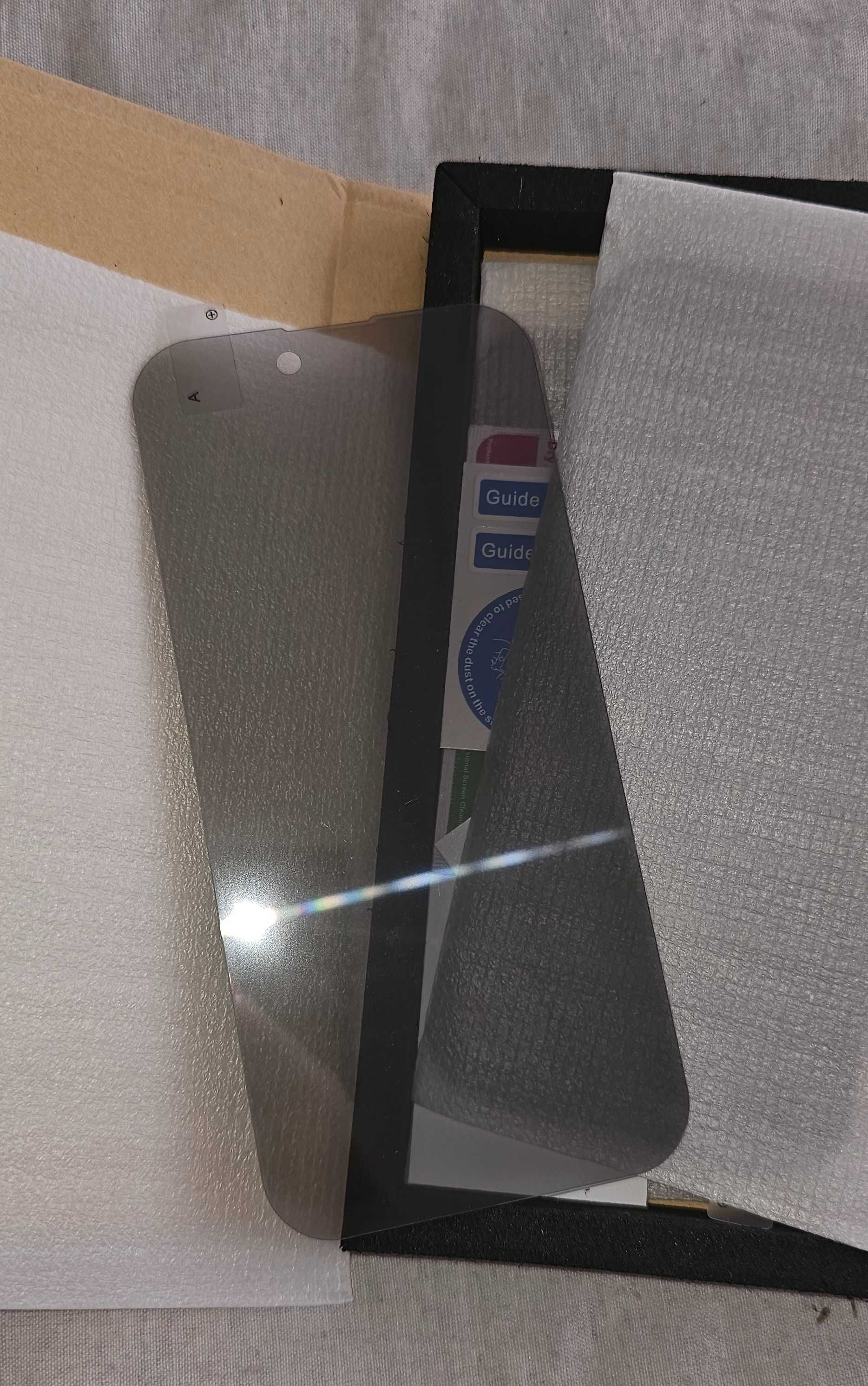 Защитно стъкло iphone 16 pro