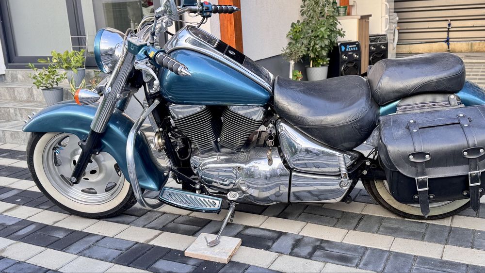 Suzuki Intruder 1500LC