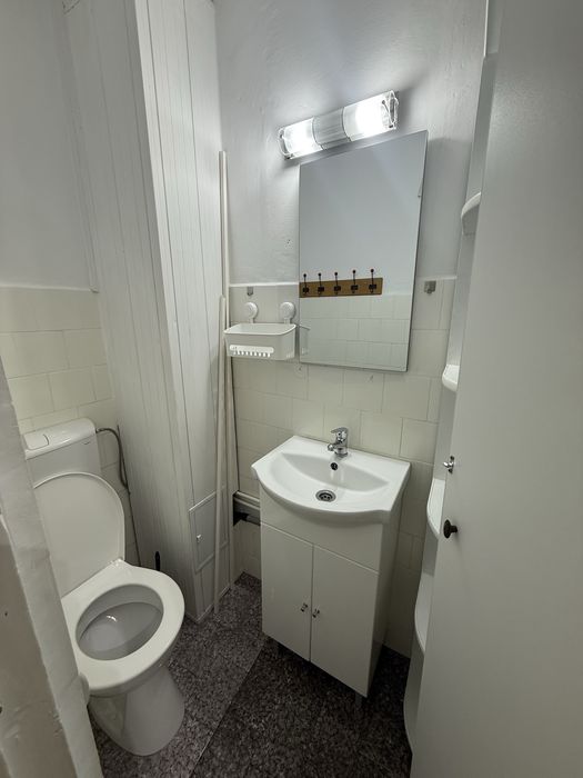 Apartament de închiriat - 3 camere - Ostroveni, Rm. Vâlcea.