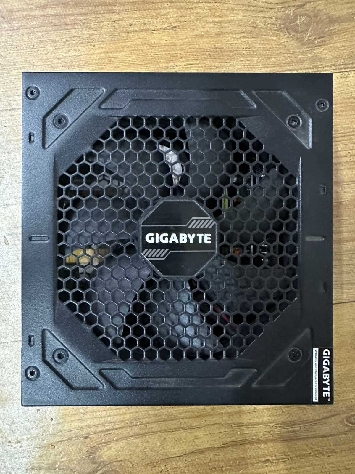Захранващ блок Gigabyte GP-P1000GM, 80PLUS Gold,1000W,Fully Modular
