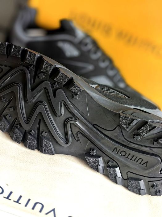 Обувки Louis Vuitton кецове сникърси LV