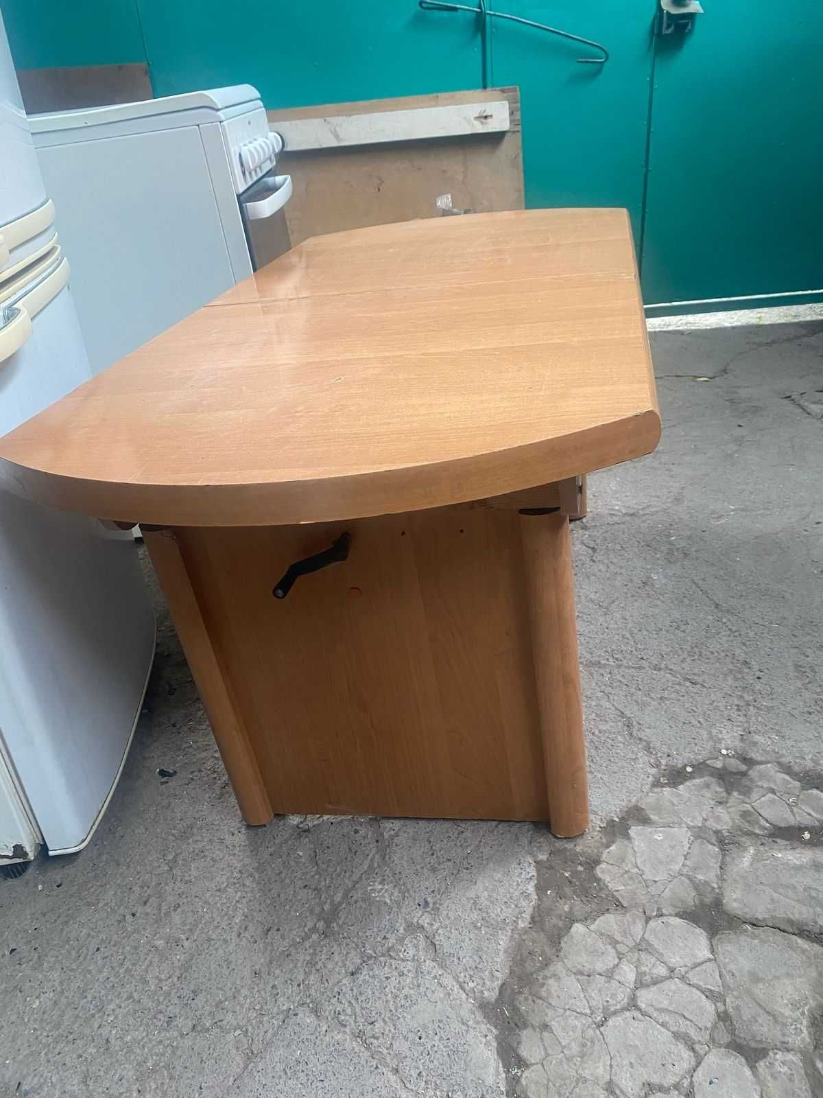 Продаю раскладной стол