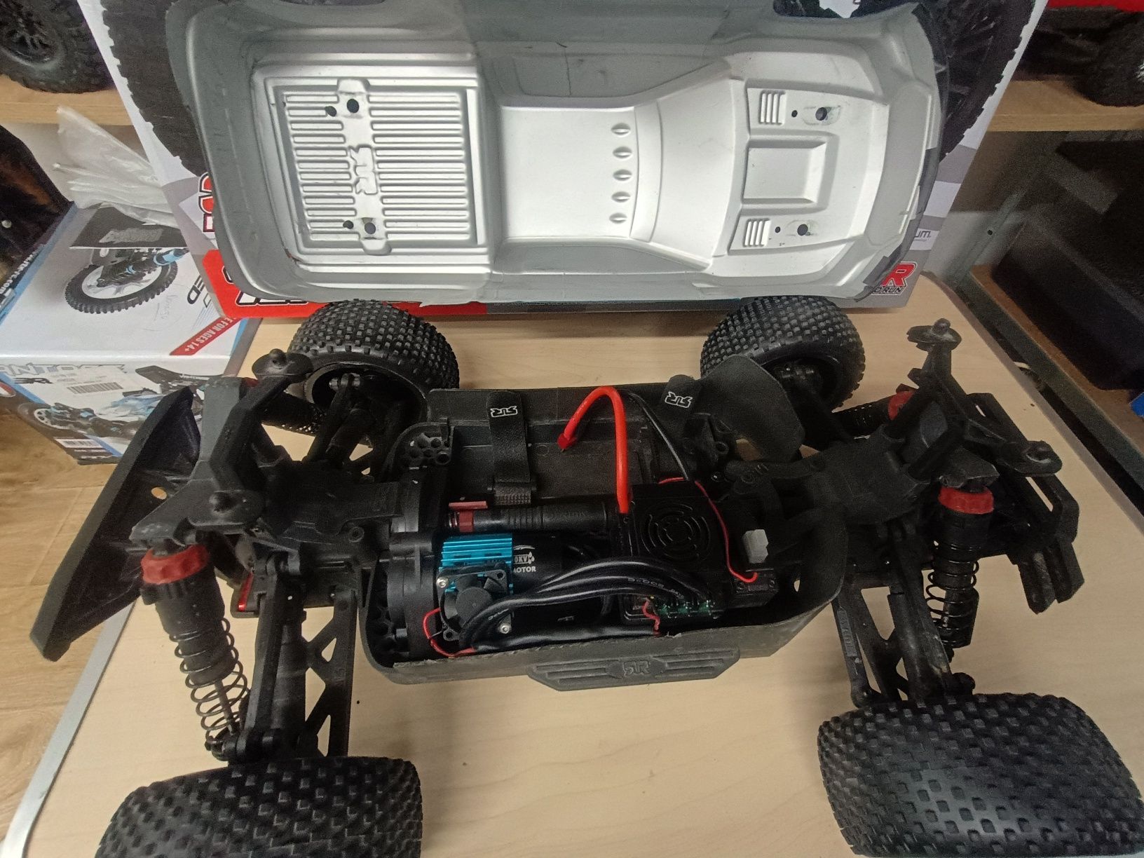 RC Arrma Granite 1/10+ brushless/. Бартер за Crawler