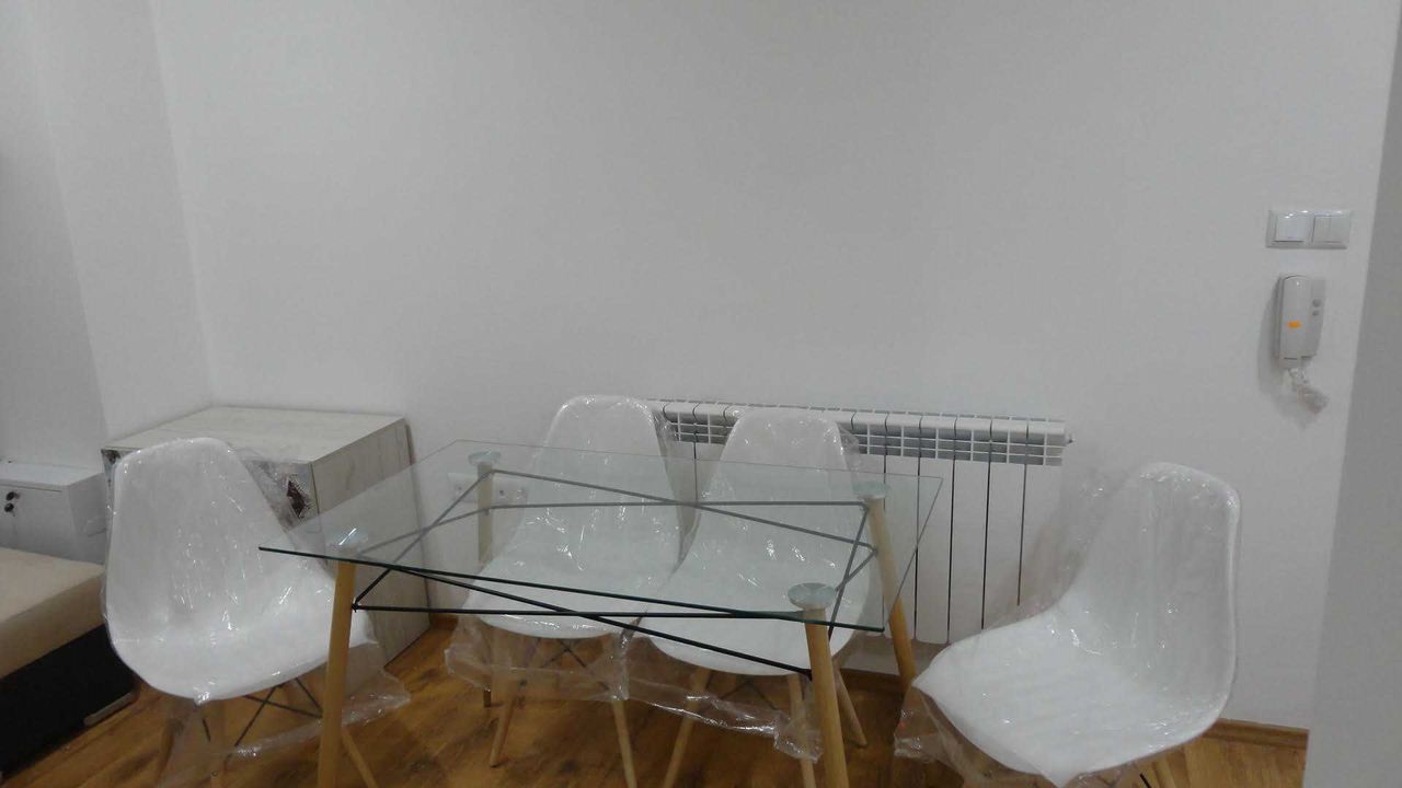 Дава се под наем Двустаен апартамент в София, Кръстова вада - 75 кв.м за 510 € - Снимка #2