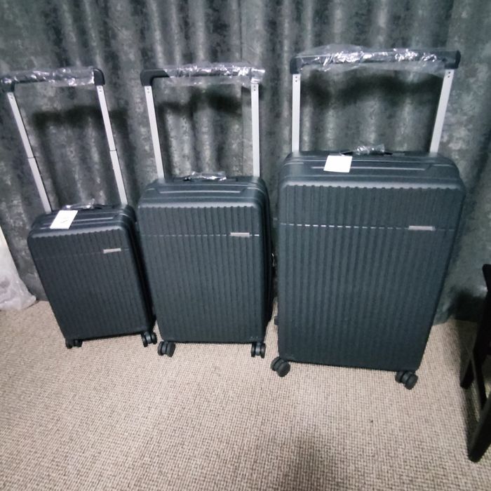 Чемодан полипропилен,размер L