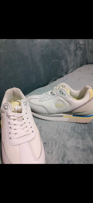 Дамски маратонки