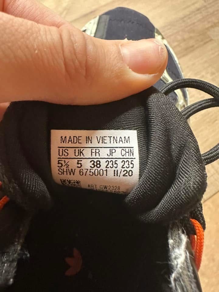 Маратонки Adidas ZX 2K Boost
