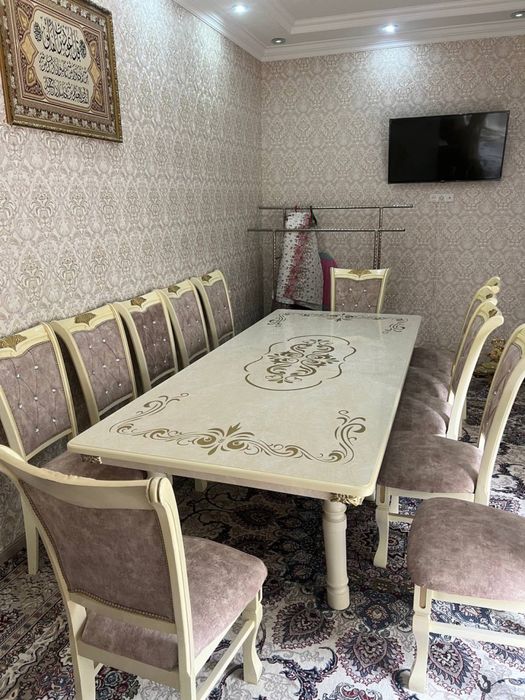 Стол стул сотилади !