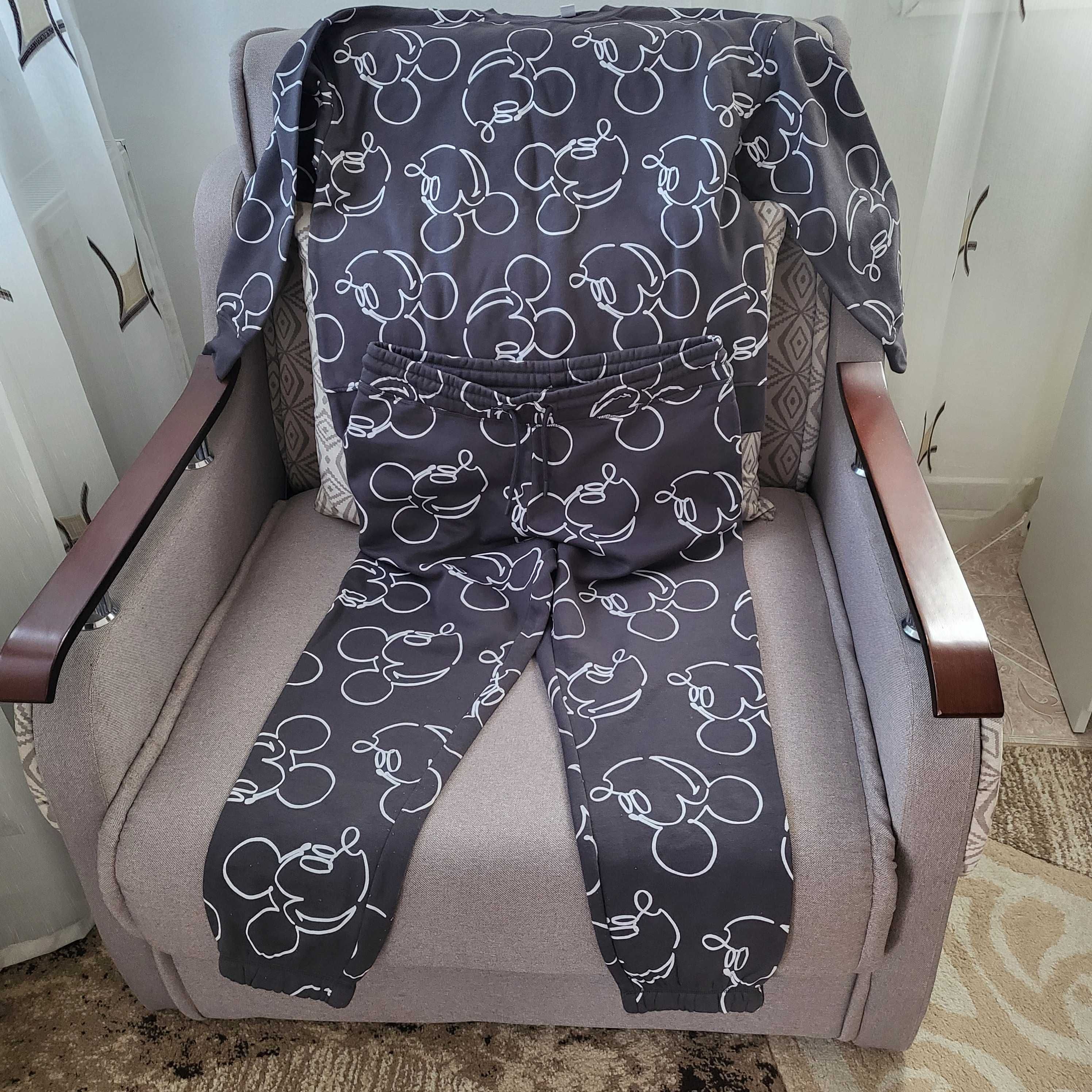 trening uri  marime L 42 44, paltonas ZARA