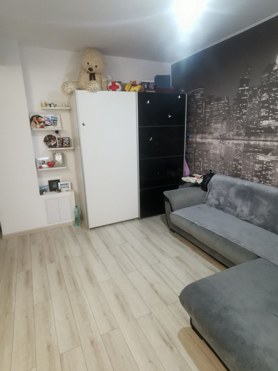 Închiriez apartament 2 camere militari residence