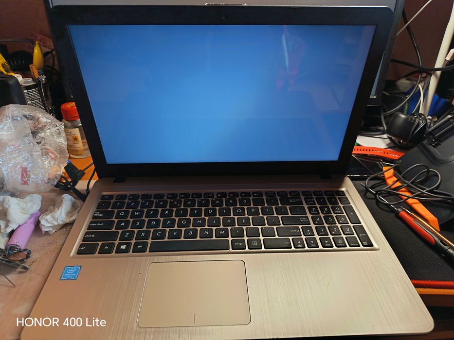 ASUS X540S Defect