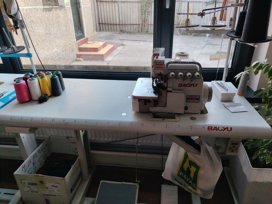 Overlok tikuv mashinasi