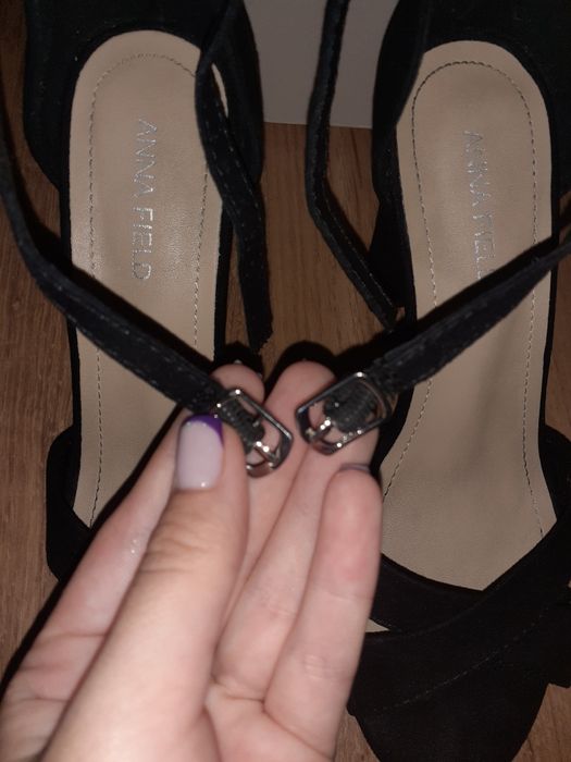 Sandale cu toc Anna Field