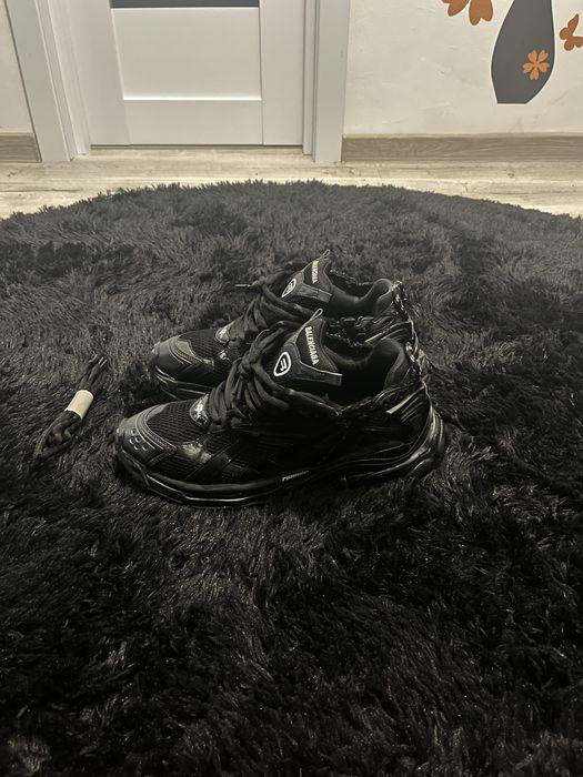 Balenciaga Runner Black