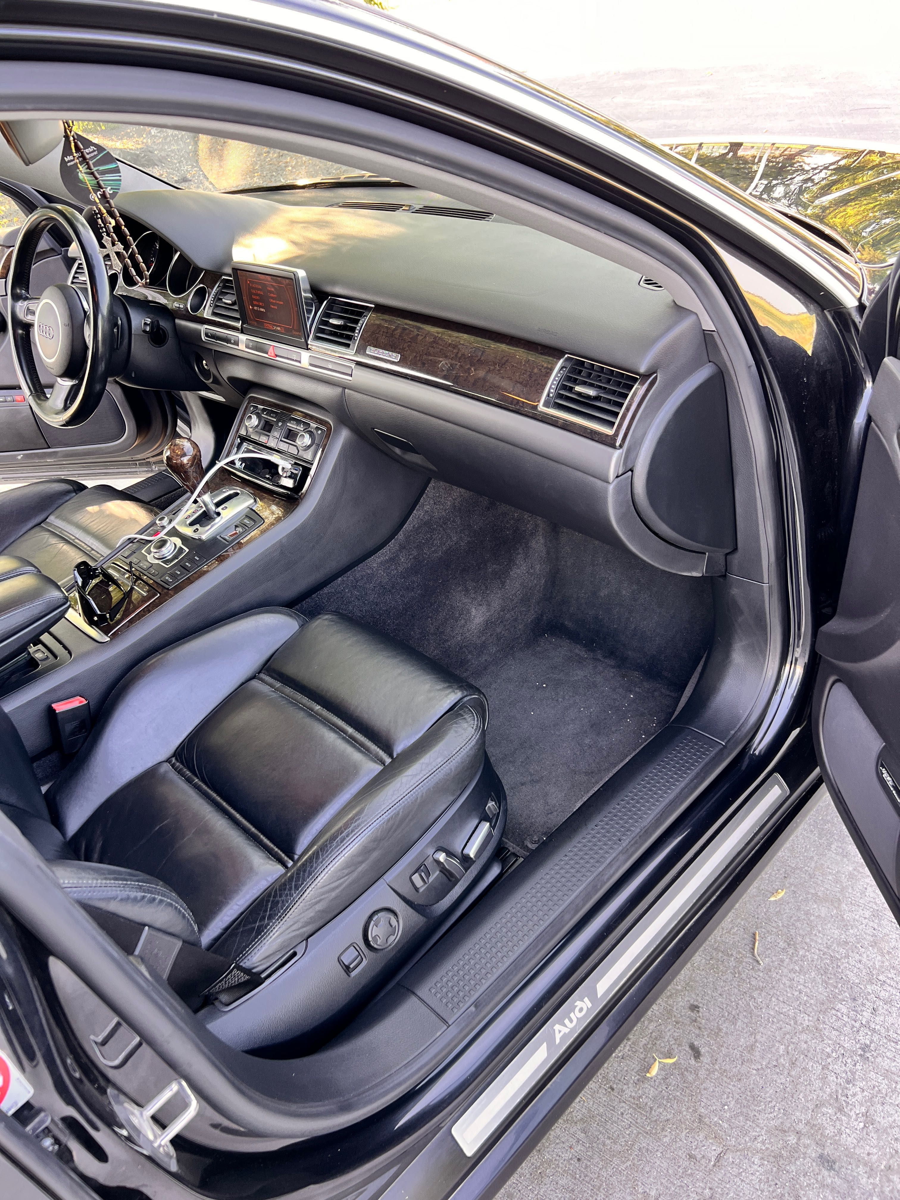 Vand Audi A8 4.0D