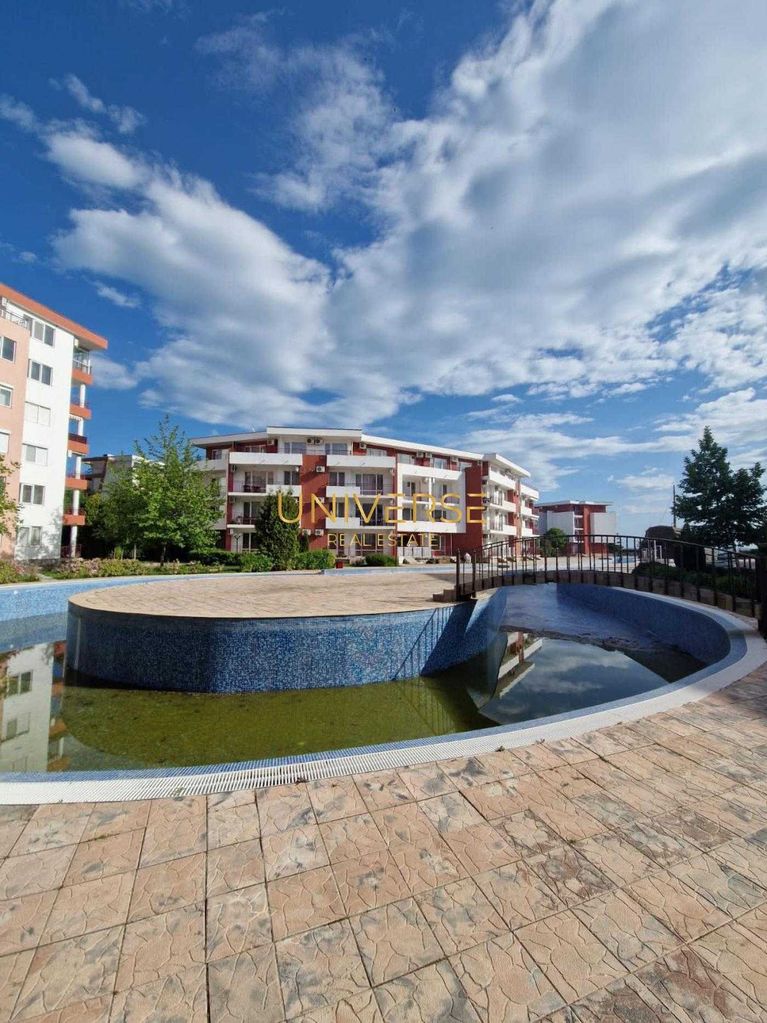 Продава се Тристаен апартамент в к.к. Елените - 97 кв.м за 990 €/кв.м - Снимка #12