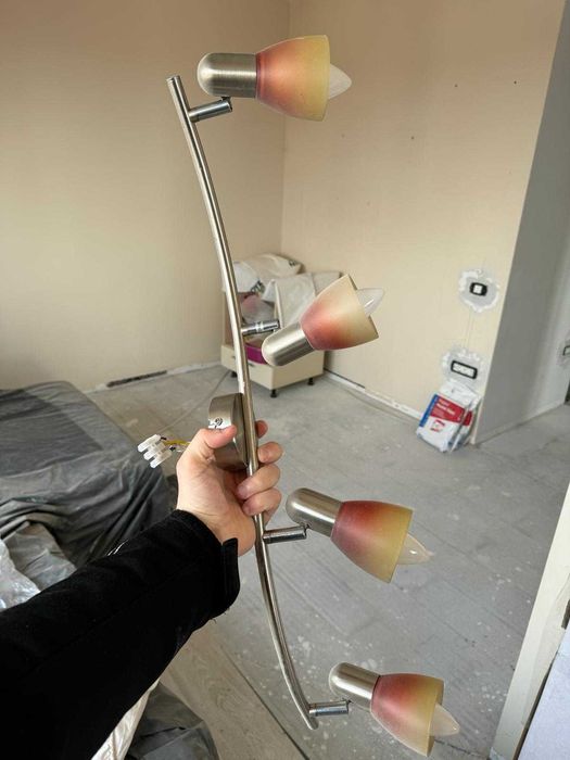 Lustre cu 3 si 4 abajururi - 120 de lei