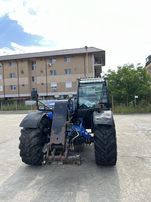 Incarcator Frontal NEW HOLLAND LM 7.42