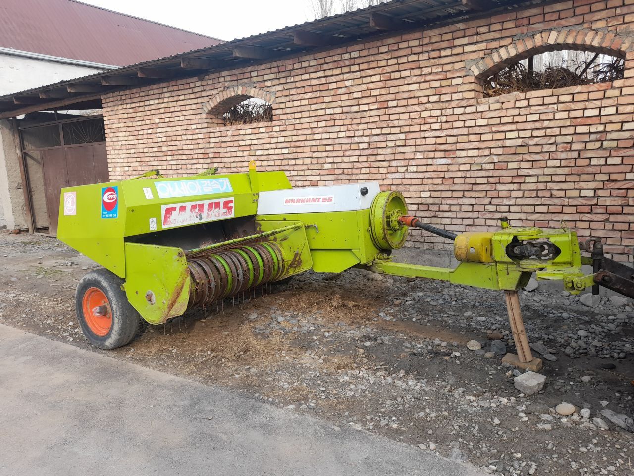 Traktr+prespadbor sotiladi