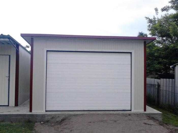 Construim Garaje Auto din structura metalica si panou sandwich izolat