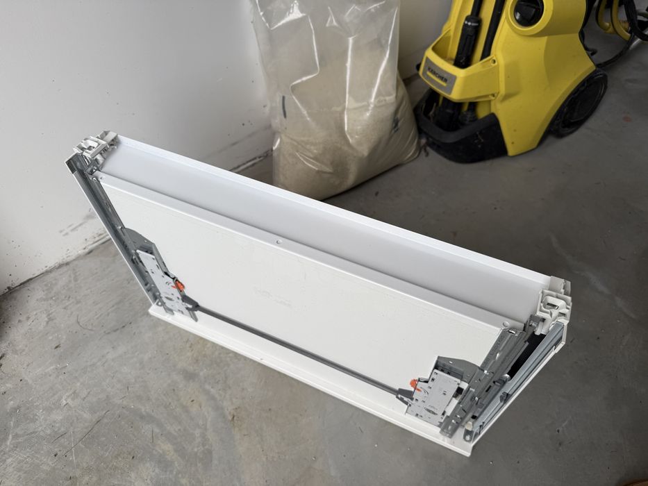 Кухня Чекмеджета Ikea METOD 8 бр. VOXTORP Бялата матова повърхност