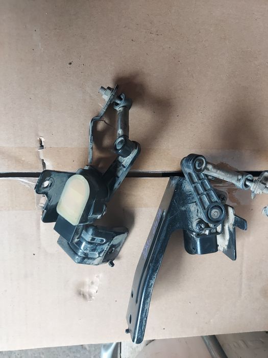 Senzor cantar nivel far xenon hyundai i40 82180-3z100 rr fr