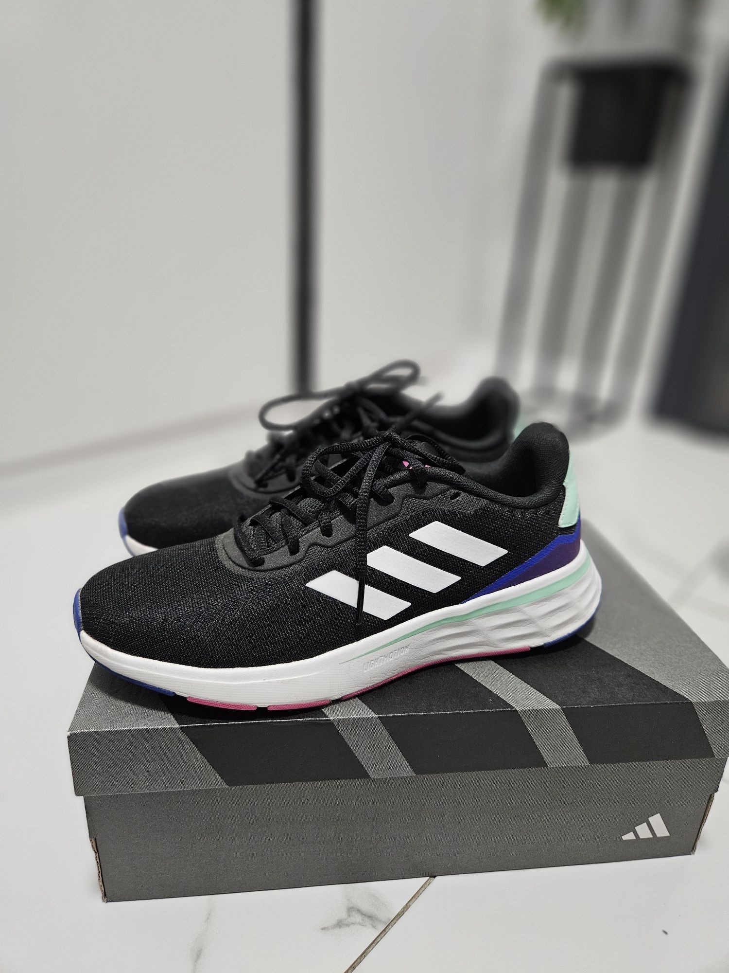 Маратонки Adidas