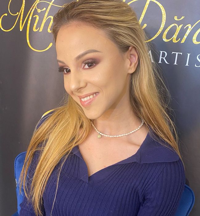 Make-up artist București